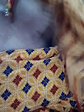 rani8008 online show from April 6, 2026, 2:20 am