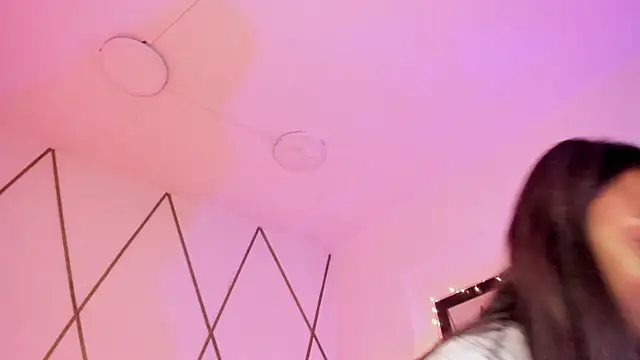 Venuswilds online show from February 12, 2026, 11:38 am