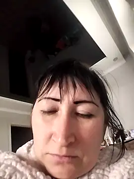 Snapshot of Funny_Karina chatting on October 15, 2025, 1:44 pm Funny Karina online show from October 15, 2025, 1:44 pm