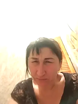 Funny Karina online show from November 12, 2025, 5:02 pm