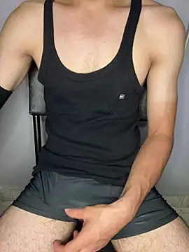 coupleyug online show from August 4, 2026, 10:51 am