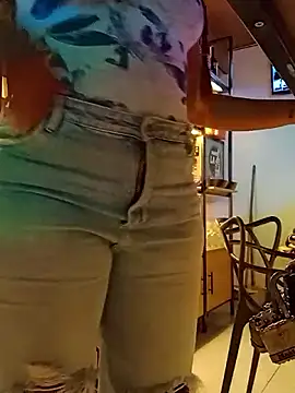 niiky 68 online show from September 11, 2025, 1:39 am