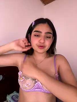 Clementyne30 online show from September 19, 2025, 12:23 am