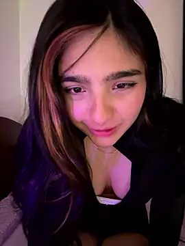 Clementyne30 online show from January 8, 2026, 11:29 pm