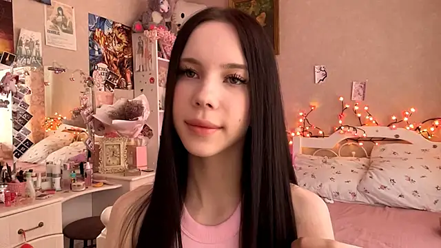 AxyKitten online show from October 19, 2025, 9:21 am