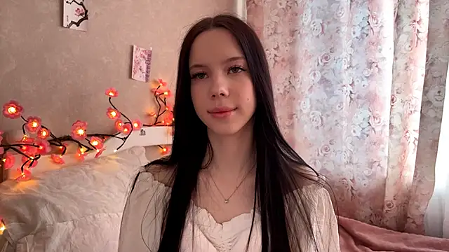 AxyKitten online show from November 16, 2025, 10:43 am