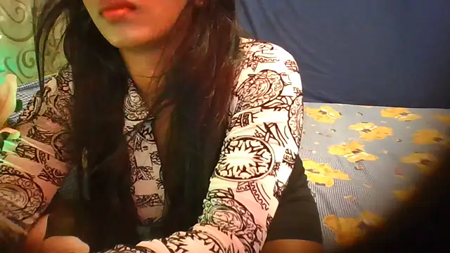 LustInLips online show from May 29, 2026, 6:50 pm