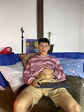 elfernh online show from October 19, 2025, 5:08 am