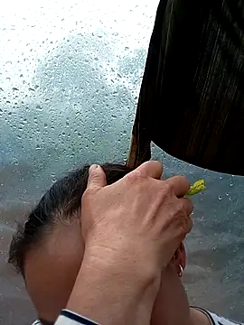 CoMay003 online show from September 30, 2025, 4:06 am