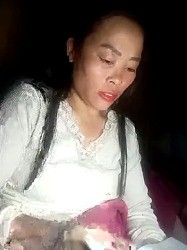 CoMay003 online show from November 16, 2025, 1:49 pm