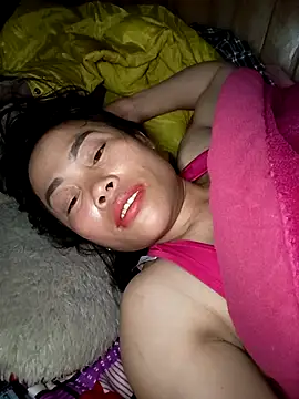 CoMay003 online show from February 13, 2026, 12:17 am