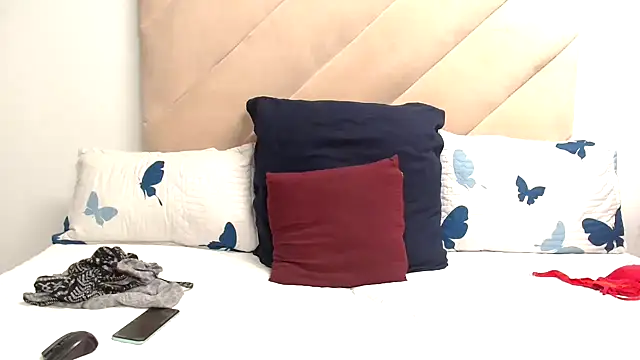 XXBUBBLYBARBIEXX online show from October 22, 2025, 6:40 pm