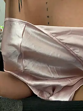 samiacooper25 online show from May 14, 2026, 10:49 pm
