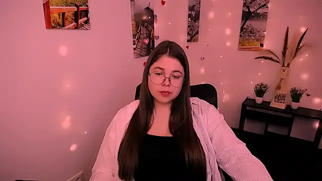  Lovely Mary online show from September 18, 2025, 7:10 am