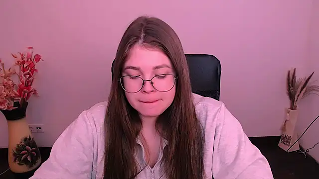  Lovely Mary online show from October 16, 2025, 6:36 am