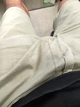 hansvonerotic1 online show from September 10, 2025, 12:16 pm