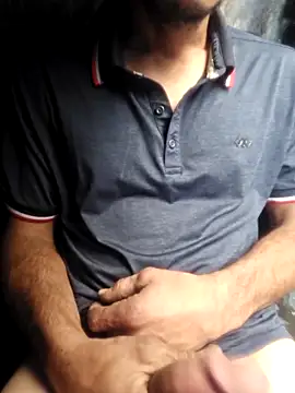 Romance32 online show from December 21, 2025, 4:58 pm