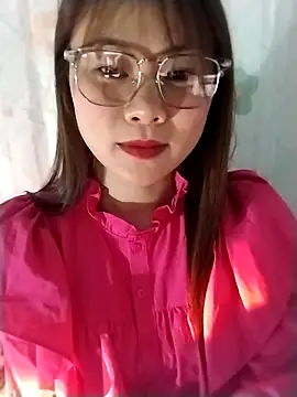 Sisi dy01 online show from April 27, 2026, 1:42 pm
