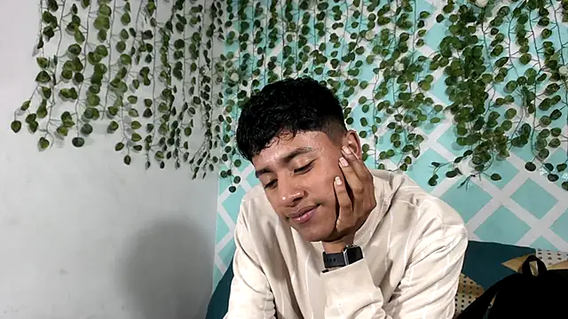 sebas boys577 online show from October 4, 2025, 1:31 pm
