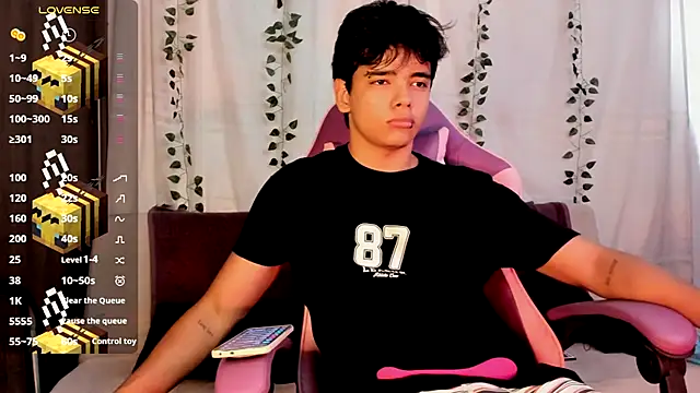 an drew18 online show from September 28, 2025, 2:00 pm