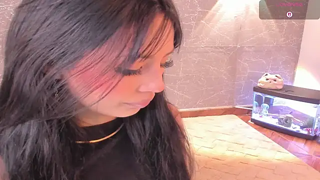 Miss Charlottet online show from December 4, 2025, 1:48 am