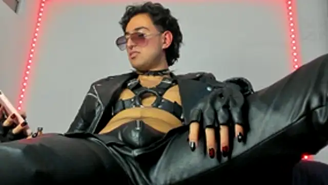 Alexxx savage online show from November 5, 2025, 4:23 am