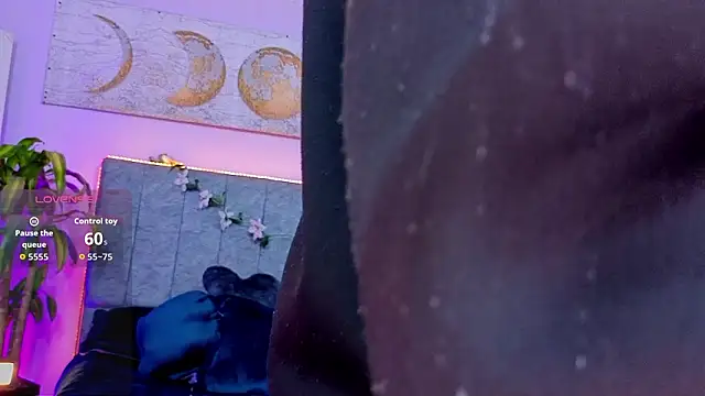 Room 69x online show from February 3, 2026, 2:53 am