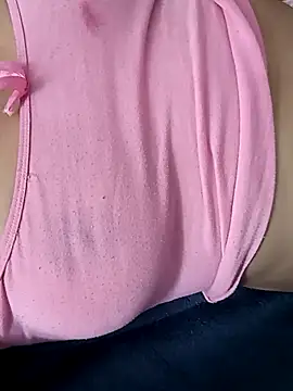 linda luna29 online show from October 19, 2025, 6:08 pm