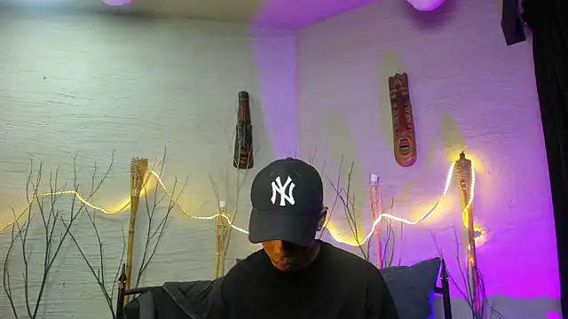 AlanCutee online show from February 9, 2026, 11:47 am