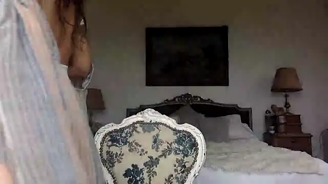 venuslibre online show from November 30, 2025, 12:42 pm