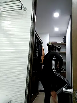 Snapshot of Esmeralda333 chatting on November 14, 2025, 2:16 pm Esmeralda333 online show from November 14, 2025, 2:16 pm