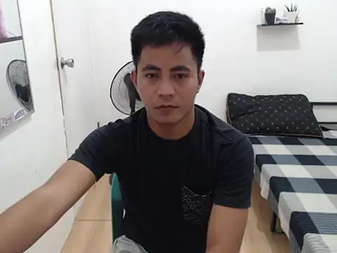 Snapshot of Lloyd_wintours chatting on October 23, 2025, 4:28 pm Lloyd wintours online show from October 23, 2025, 4:28 pm