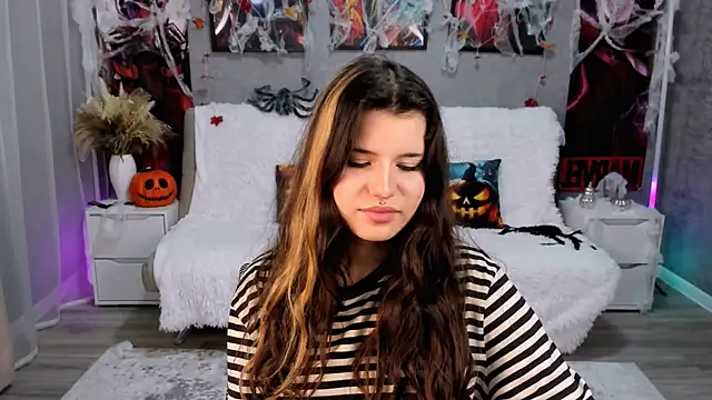 AnoraDark online show from November 7, 2025, 12:49 pm