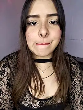 Nahomy cm online show from November 16, 2025, 8:36 pm