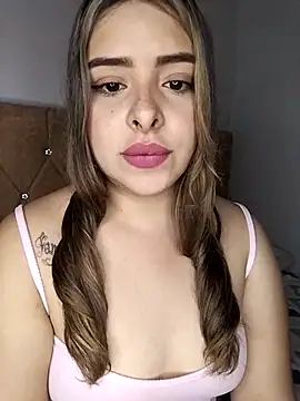 Nahomy cm online show from February 22, 2026, 5:33 pm