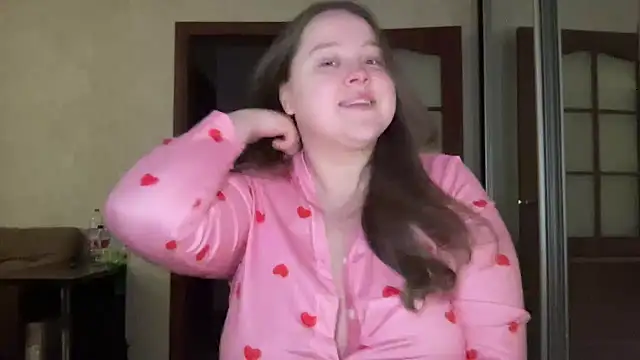 Snapshot of Alice898 chatting on October 8, 2025, 4:54 am Alice898 online show from October 8, 2025, 4:54 am