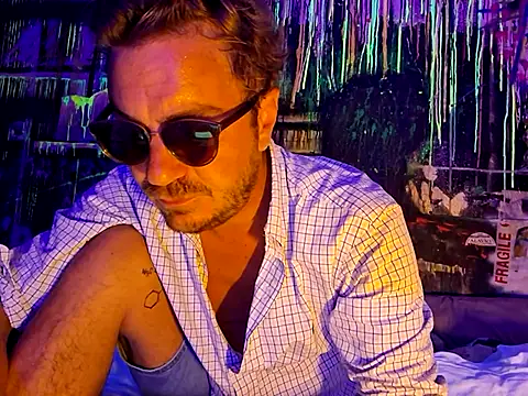 Snapshot of 3615-ULLA chatting on September 20, 2025, 12:44 am 3615-ULLA online show from September 20, 2025, 12:44 am