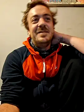 Snapshot of 3615-ULLA chatting on November 23, 2025, 1:55 pm 3615-ULLA online show from November 23, 2025, 1:55 pm