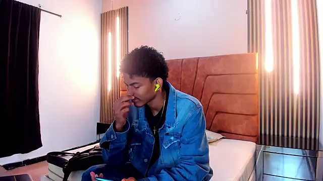 FYKMOR 1 online show from October 15, 2025, 3:50 am