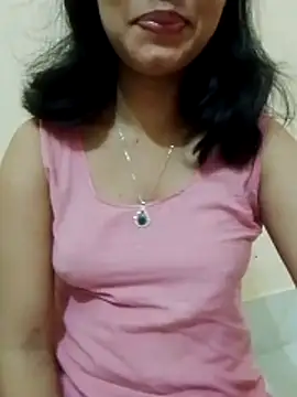 Sweet Bindika07 online show from October 27, 2025, 5:28 pm