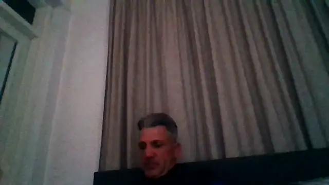 Snapshot of handsome8inchh chatting on April 23, 2026, 11:51 pm handsome8inchh online show from April 23, 2026, 11:51 pm