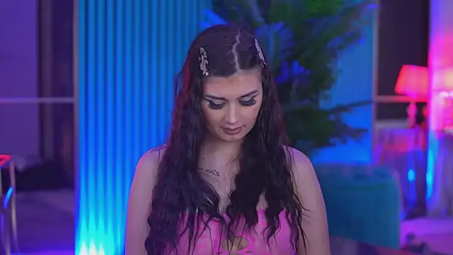 KendraMoon online show from December 4, 2025, 3:54 pm