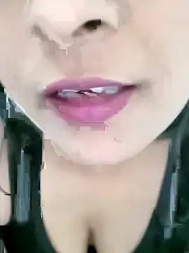 Queen Kushi4 online show from February 11, 2026, 12:32 pm