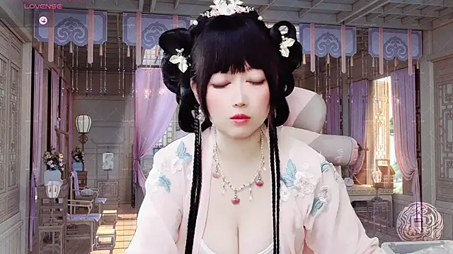 LuckyCute-Tutu online show from April 15, 2026, 2:24 pm