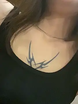   BabyShowPublic   online show from October 24, 2025, 3:30 pm