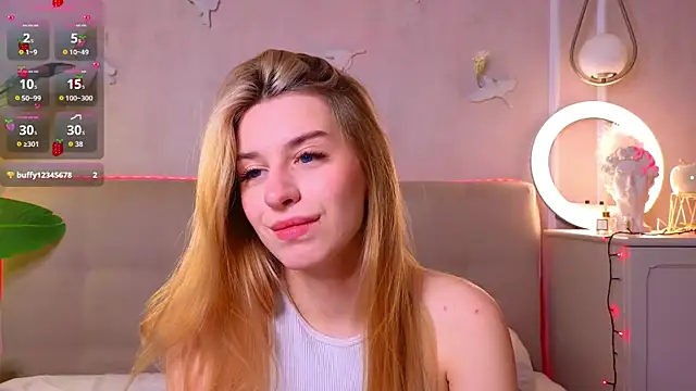 BonnieWalton online show from November 30, 2025, 8:40 am