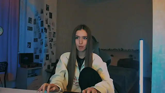 yourrdanceteacher online show from November 26, 2025, 7:59 pm