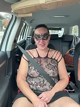 Nadja Noir online show from November 8, 2025, 11:21 am