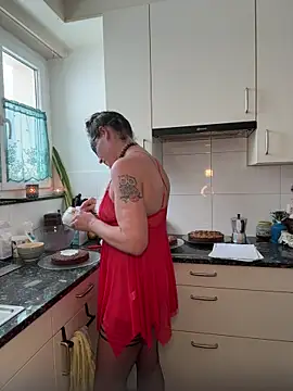 Nadja Noir online show from November 28, 2025, 12:52 pm