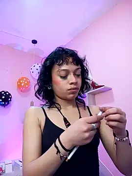 LadyWawy online show from October 16, 2025, 1:12 pm